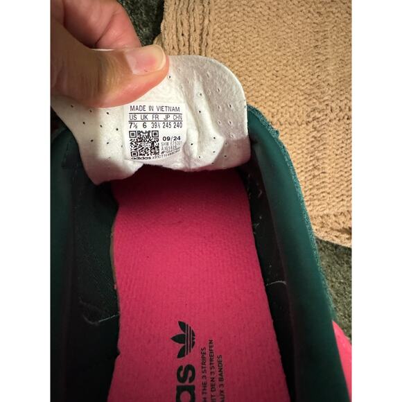 Adidas Gazelle Collegiate Green / Cloud White / Lucid Pink 8.5|7.5 - Picture 2 of 5